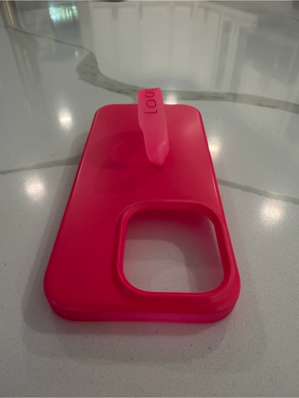 Loopy Case Hot Pink Phone Case with Integrated Loop - Picture 4 of 6